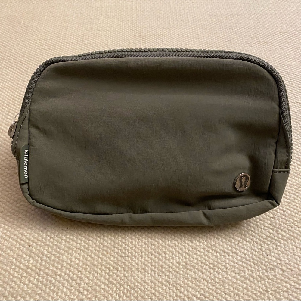Lululemon Everywhere Belt Bag 1L, Grey Sage